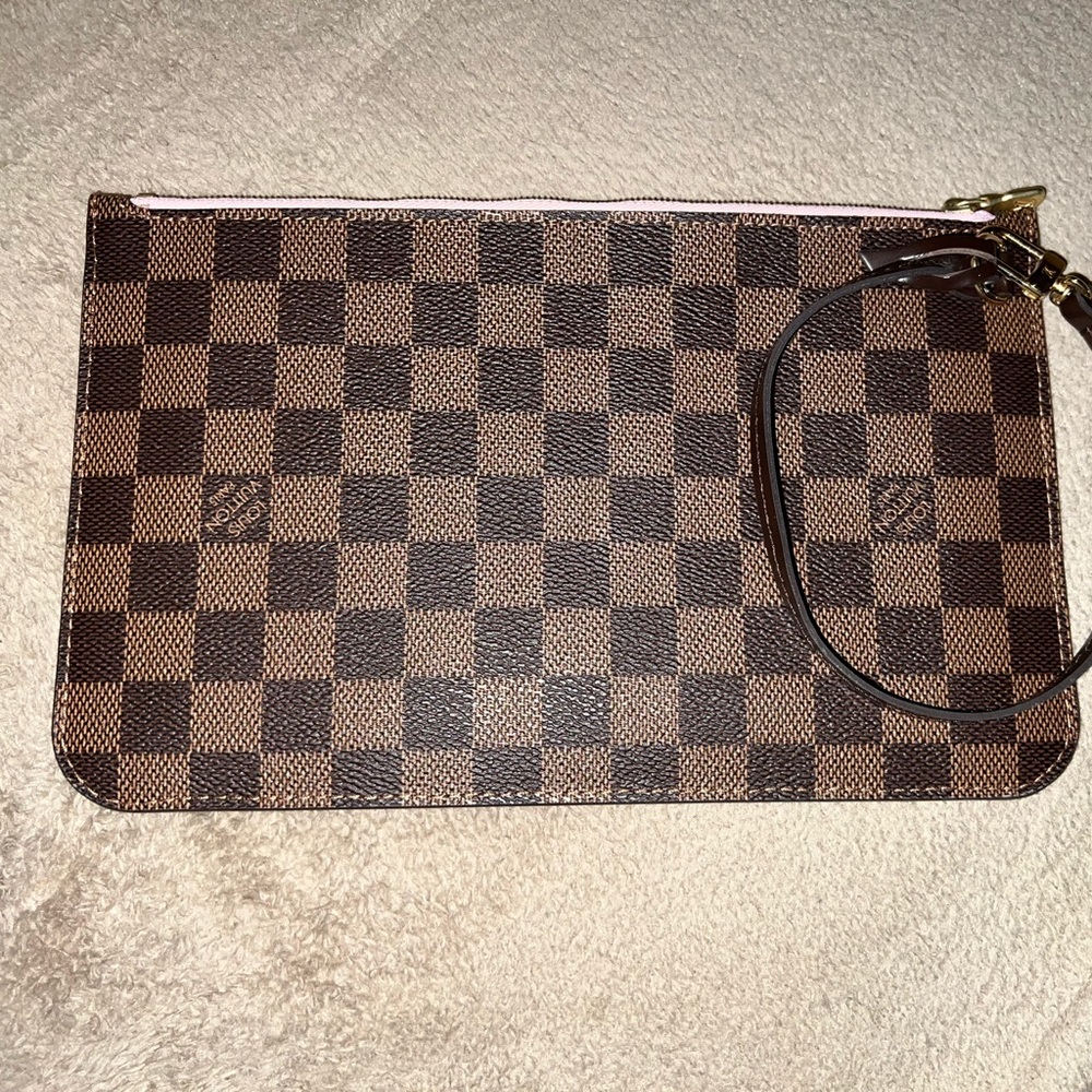 ***SOLD*** Louis Vuitton Damier Ebene Neverfull MM Pouch with Rose Ballerine.